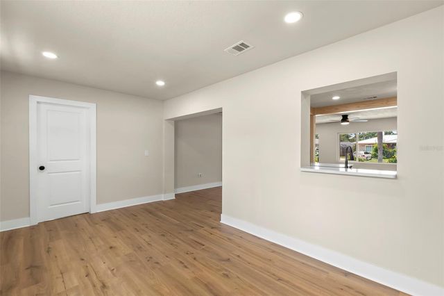 5299 35TH AVENUE N, St Petersburg, FL 33710