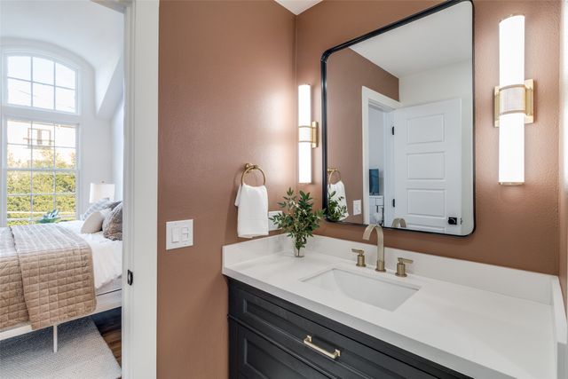 3503 B Dickason Avenue, Dallas, TX 75219