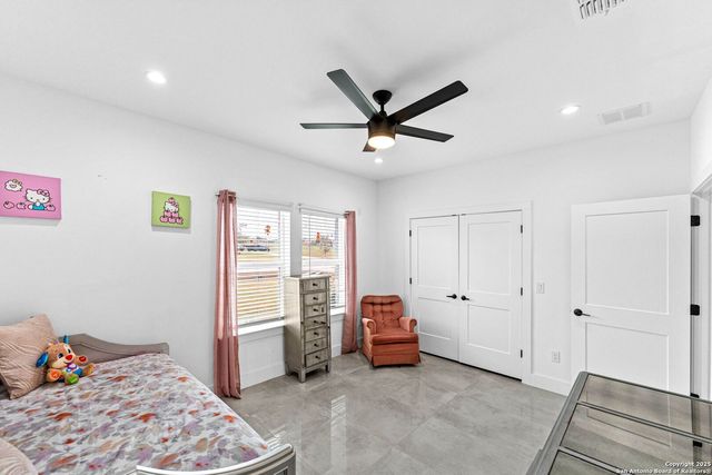 7074 Newman Blvd, Kyle, TX 78640