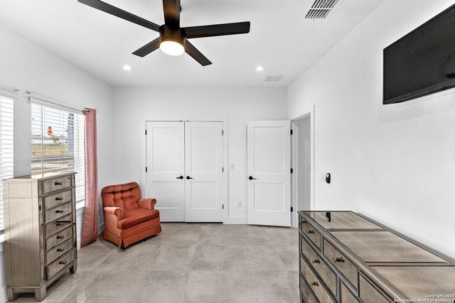 7074 Newman Blvd, Kyle, TX 78640