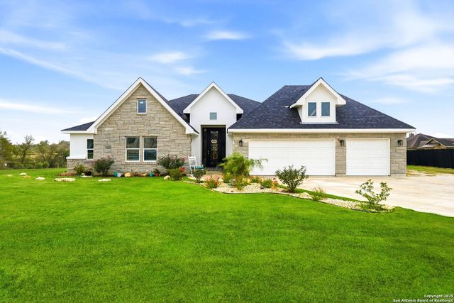 7074 Newman Blvd, Kyle, TX 78640