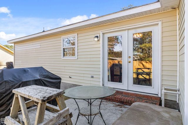 434 Oregon Trail, Hubert, NC 28539