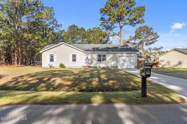 434 Oregon Trail, Hubert, NC 28539