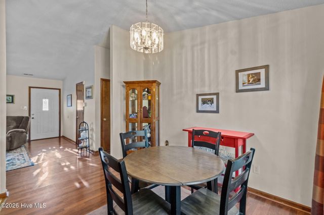 434 Oregon Trail, Hubert, NC 28539