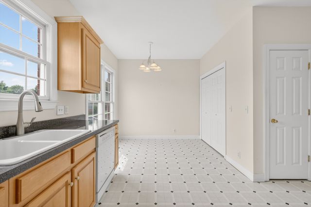408 Roma Ct, Nashville, TN 37211