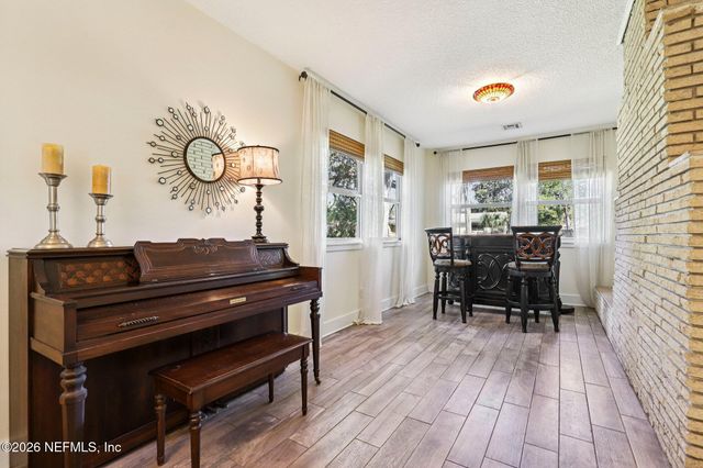 1911 TANGLEWOOD Road, Jacksonville Beach, FL 32250