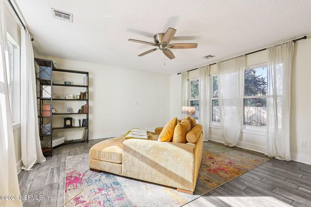 1911 TANGLEWOOD Road, Jacksonville Beach, FL 32250