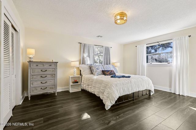 1911 TANGLEWOOD Road, Jacksonville Beach, FL 32250