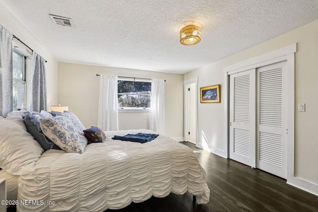 1911 TANGLEWOOD Road, Jacksonville Beach, FL 32250