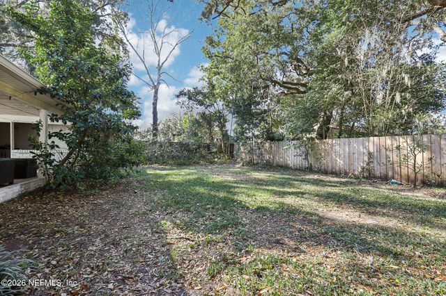 1911 TANGLEWOOD Road, Jacksonville Beach, FL 32250