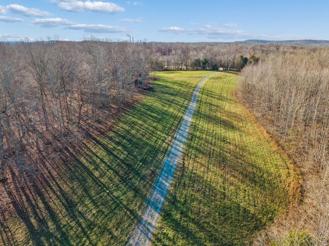 3819 Old Highway 13, Cumberland City, TN 37050