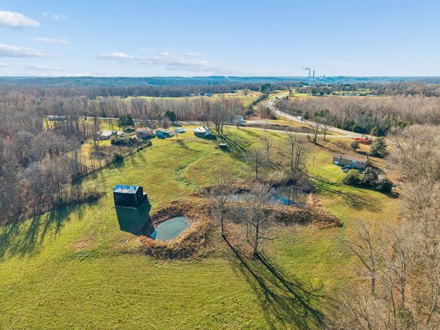 3819 Old Highway 13, Cumberland City, TN 37050