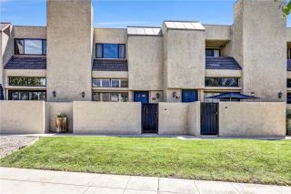 984 W Riverside Drive, Burbank, CA 91506