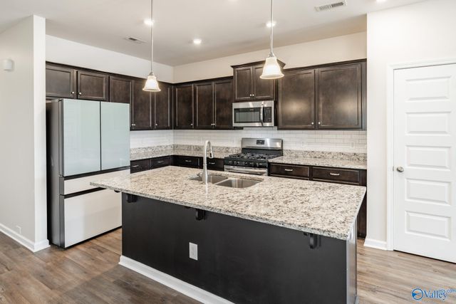 13019 Lantern Pointe Way, Harvest, AL 35749