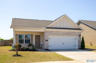 13019 Lantern Pointe Way, Harvest, AL 35749
