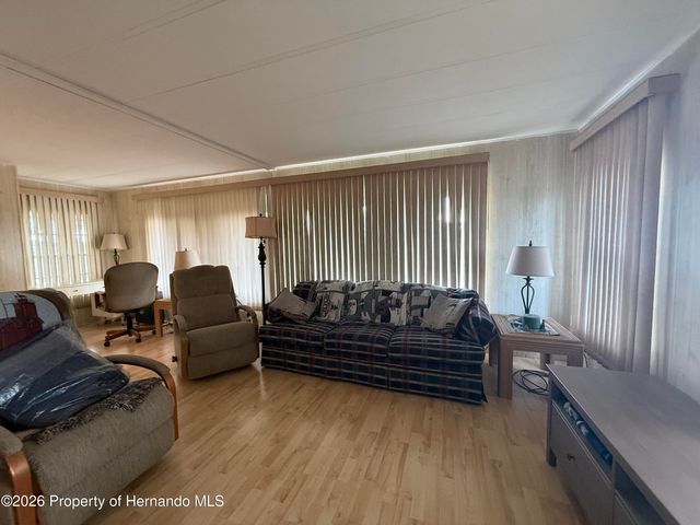 12567 Fairway Avenue, Brooksville, FL 34613