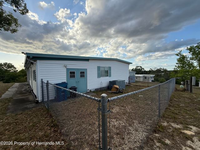 12567 Fairway Avenue, Brooksville, FL 34613