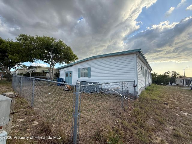 12567 Fairway Avenue, Brooksville, FL 34613