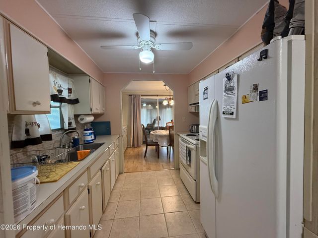 12567 Fairway Avenue, Brooksville, FL 34613