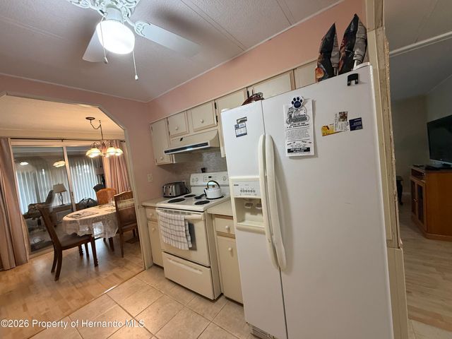 12567 Fairway Avenue, Brooksville, FL 34613