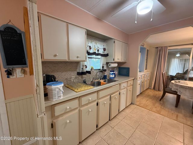 12567 Fairway Avenue, Brooksville, FL 34613