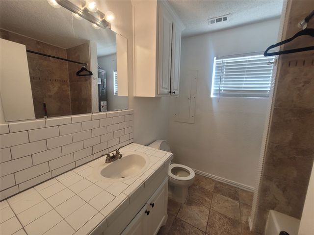 1921 Pelican Drive N, Pelican Bay, TX 76020