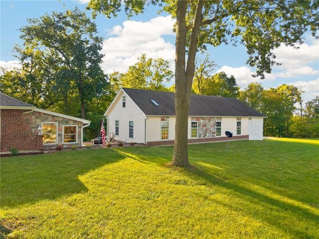 15007 Northern Hills Drive, Holt, MO 64068