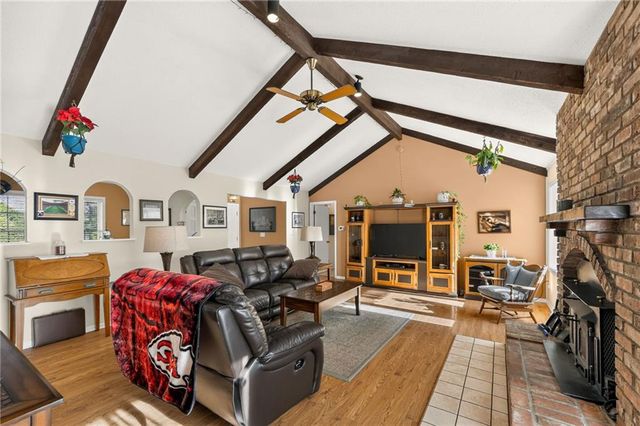 15007 Northern Hills Drive, Holt, MO 64068