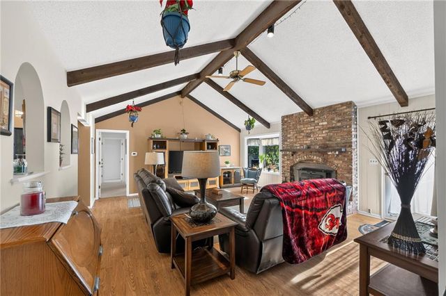 15007 Northern Hills Drive, Holt, MO 64068