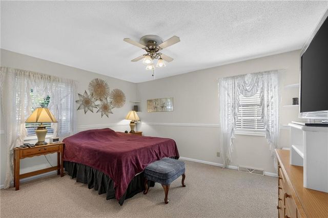 15007 Northern Hills Drive, Holt, MO 64068