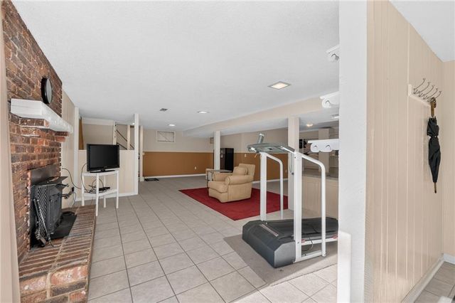 15007 Northern Hills Drive, Holt, MO 64068
