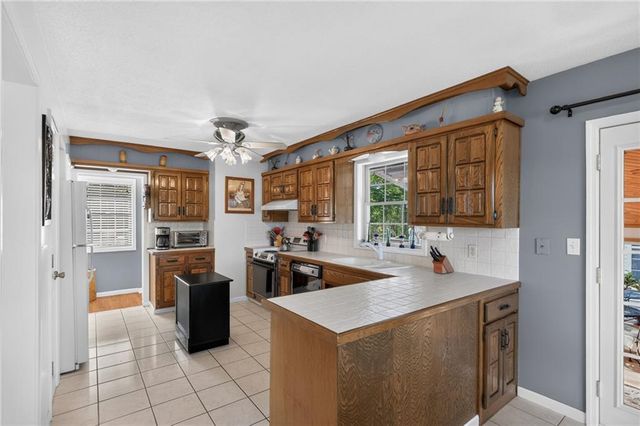 15007 Northern Hills Drive, Holt, MO 64068