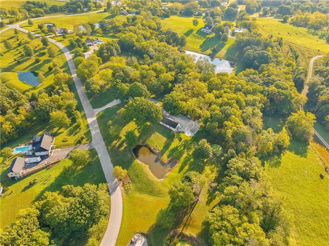 15007 Northern Hills Drive, Holt, MO 64068