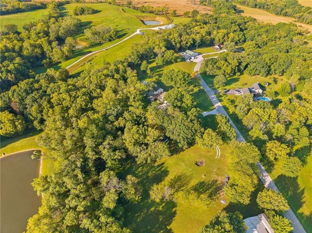 15007 Northern Hills Drive, Holt, MO 64068
