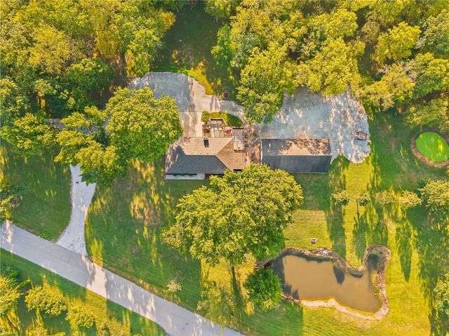 15007 Northern Hills Drive, Holt, MO 64068