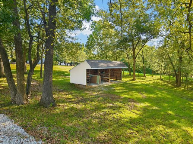15007 Northern Hills Drive, Holt, MO 64068