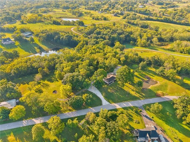 15007 Northern Hills Drive, Holt, MO 64068