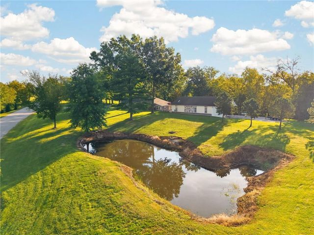 15007 Northern Hills Drive, Holt, MO 64068