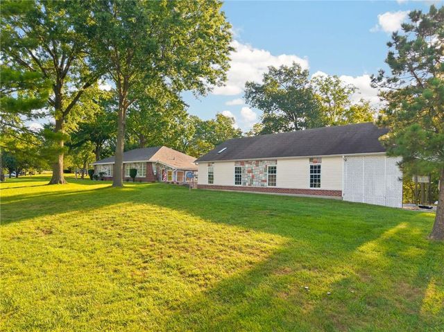 15007 Northern Hills Drive, Holt, MO 64068