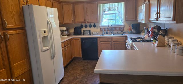 180 Stonewall Road, Byhalia, MS 38611