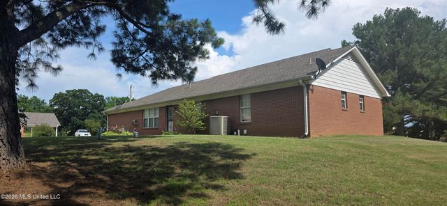 180 Stonewall Road, Byhalia, MS 38611