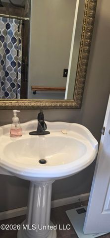 180 Stonewall Road, Byhalia, MS 38611