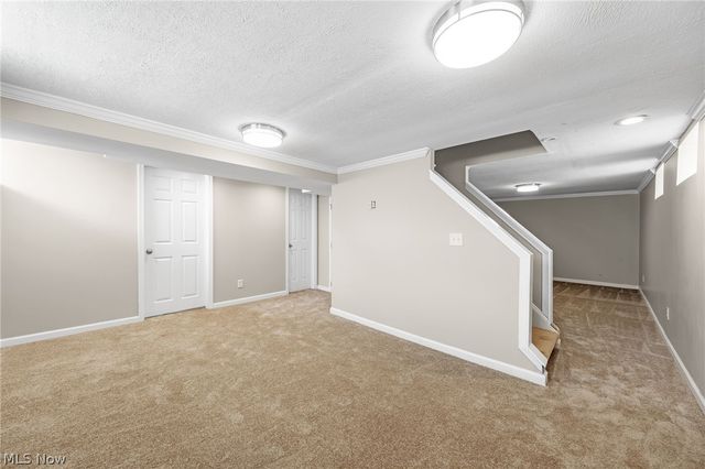 1653 Woodhurst Avenue, Mayfield Heights, OH 44124