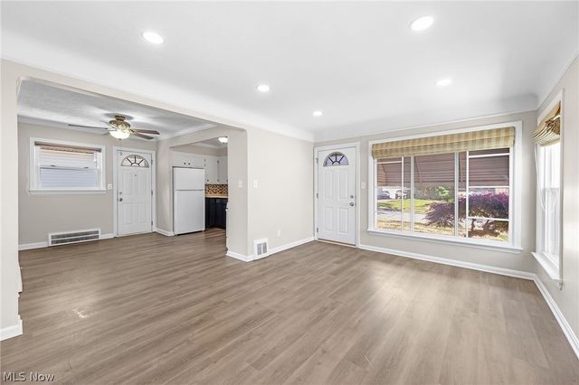 1653 Woodhurst Avenue, Mayfield Heights, OH 44124