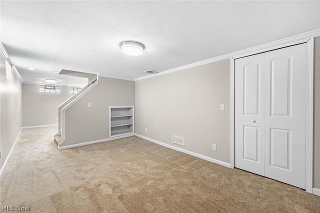1653 Woodhurst Avenue, Mayfield Heights, OH 44124