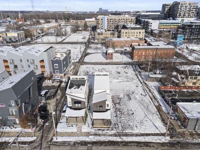 498 W Town Street, Columbus, OH 43215