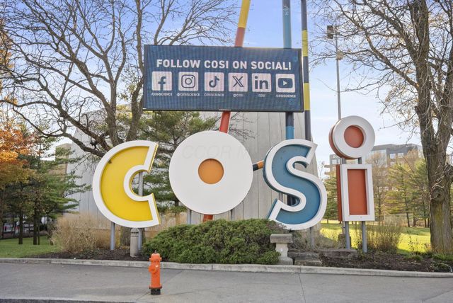 498 W Town Street, Columbus, OH 43215