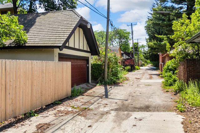 728 Longfellow Street, Detroit, MI 48202