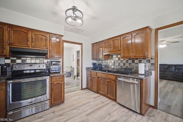 5305 Alishire CT, Virginia Beach, VA 23464