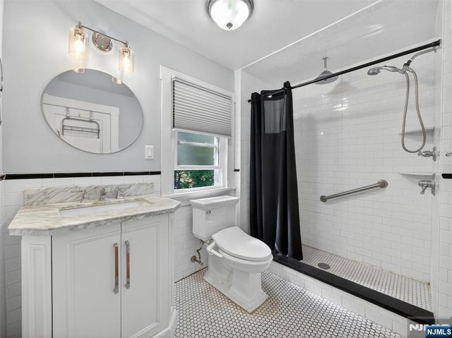 1134 Julia Street, Teaneck, NJ 07666